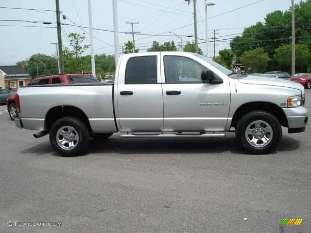 2004 Ram 1500 SLT Quad Cab 4x4 - Bright Silver Metallic / Dark Slate Gray photo #6