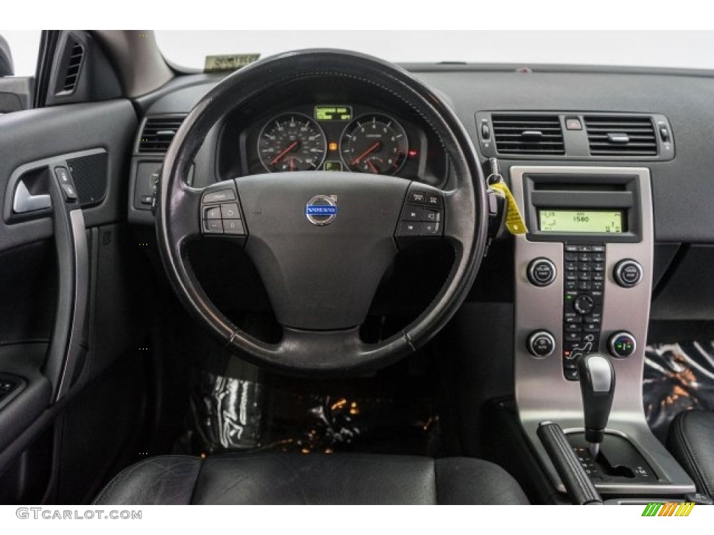 2009 C70 T5 Convertible - Solid Black / Off Black photo #4