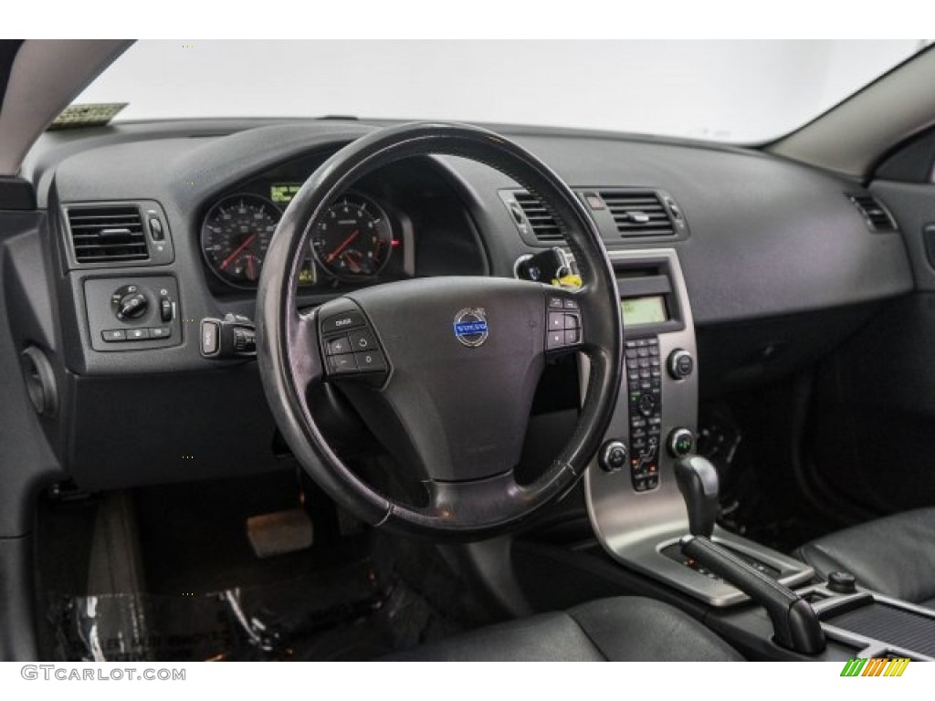 2009 C70 T5 Convertible - Solid Black / Off Black photo #20
