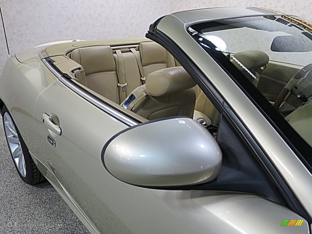 2007 XK XK8 Convertible - Porcelain White / Caramel photo #15