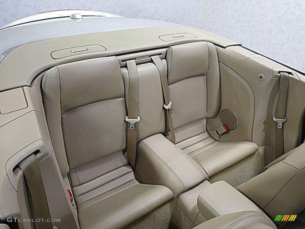 2007 XK XK8 Convertible - Porcelain White / Caramel photo #22