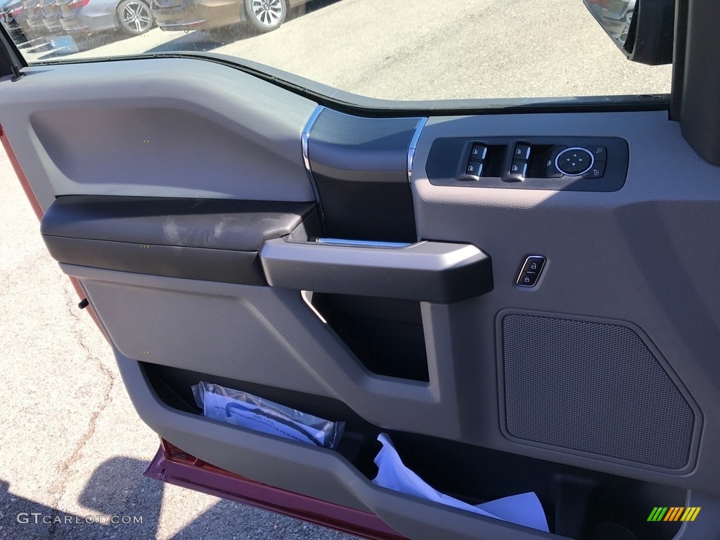 2017 F150 XLT SuperCrew 4x4 - Ruby Red / Earth Gray photo #10