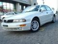 Vail White 2001 Mitsubishi Diamante LS