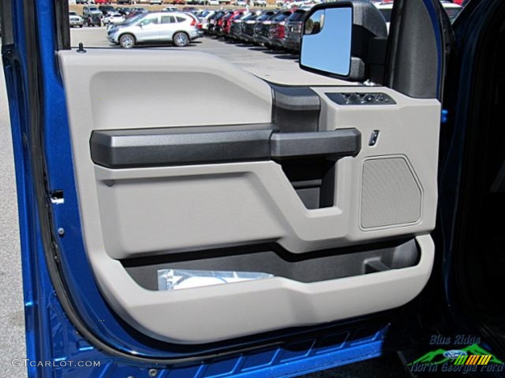 2017 F150 XL SuperCrew 4x4 - Lightning Blue / Black photo #28