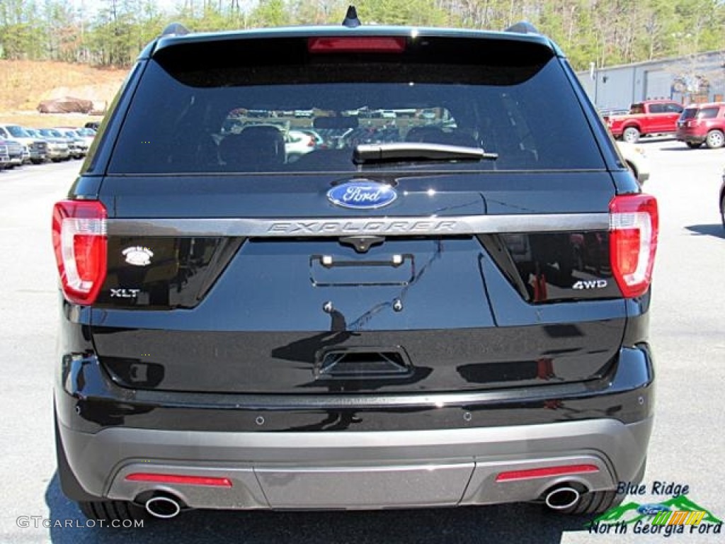 2017 Explorer XLT 4WD - Shadow Black / Sport Appearance Dark Earth Gray photo #4