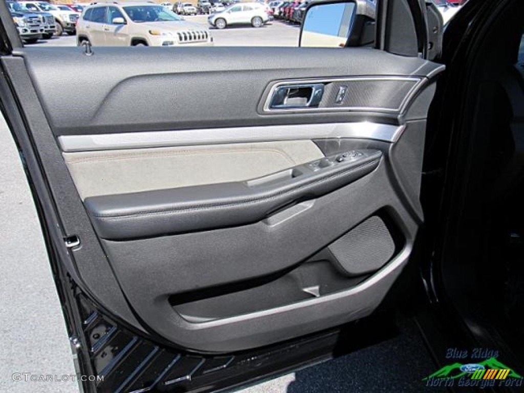 2017 Explorer XLT 4WD - Shadow Black / Sport Appearance Dark Earth Gray photo #28