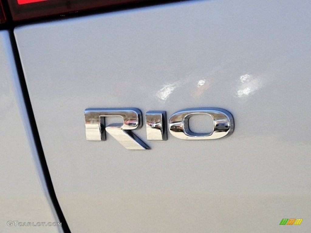 2017 Rio EX Sedan - Bright Silver / Black photo #32