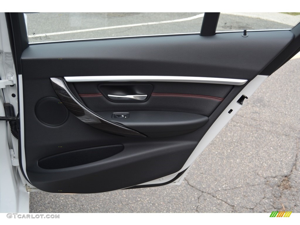 2017 3 Series 330i xDrive Sedan - Alpine White / Black photo #24