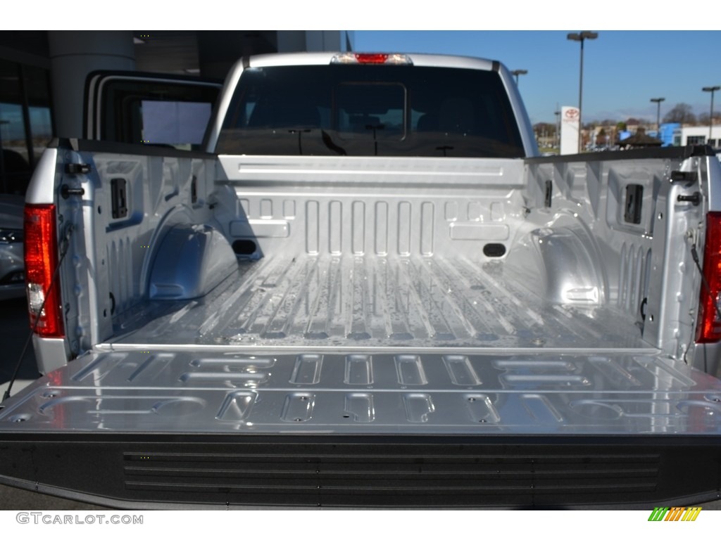 2017 F150 XLT SuperCrew 4x4 - Ingot Silver / Earth Gray photo #9