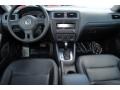Black - Jetta SE Sedan Photo No. 13