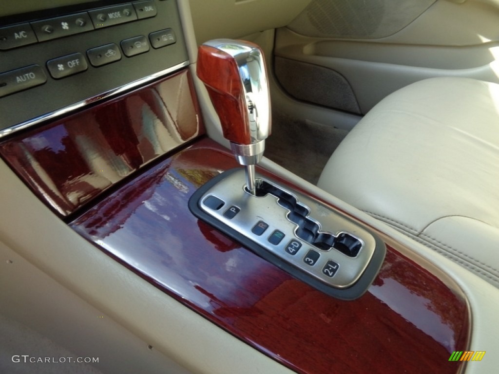 2002 ES 300 - Crystal White / Ivory photo #16