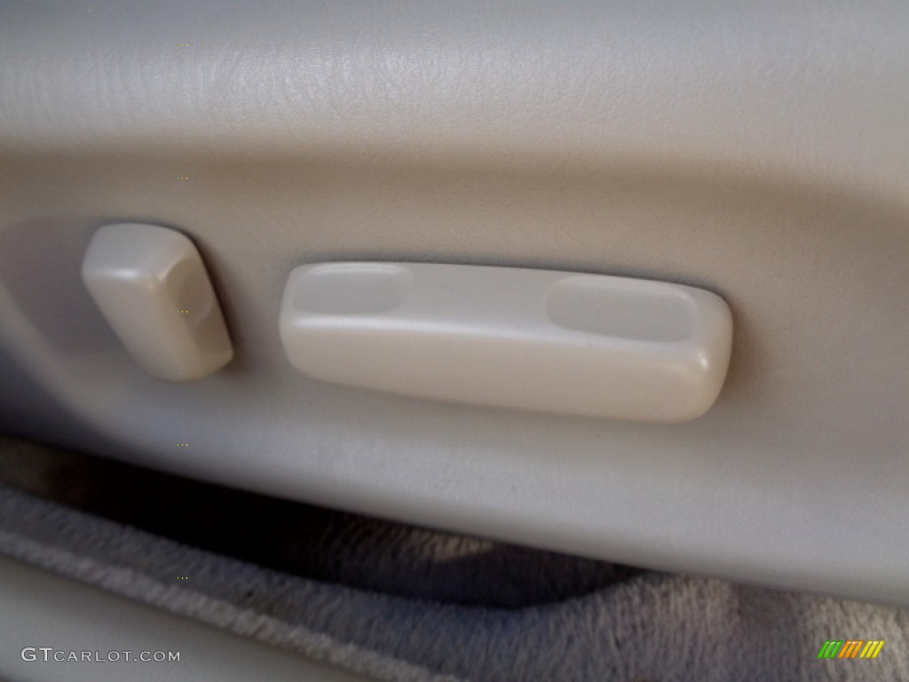2002 ES 300 - Crystal White / Ivory photo #20