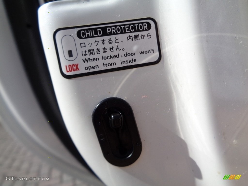 2002 ES 300 - Crystal White / Ivory photo #53