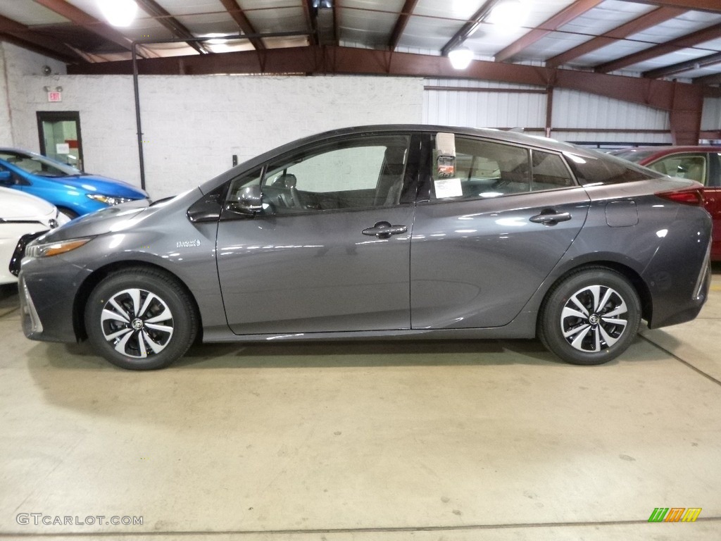 2017 Prius Prime Advance - Magnetic Gray Metallic / Black photo #4