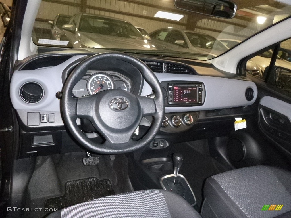2016 Yaris 5-Door L - Black Sand Pearl / Black photo #9