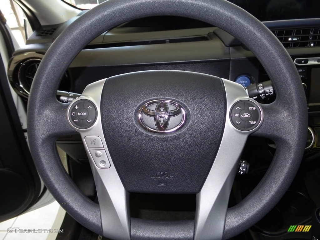 2016 Prius c Three - Super White / Black photo #13
