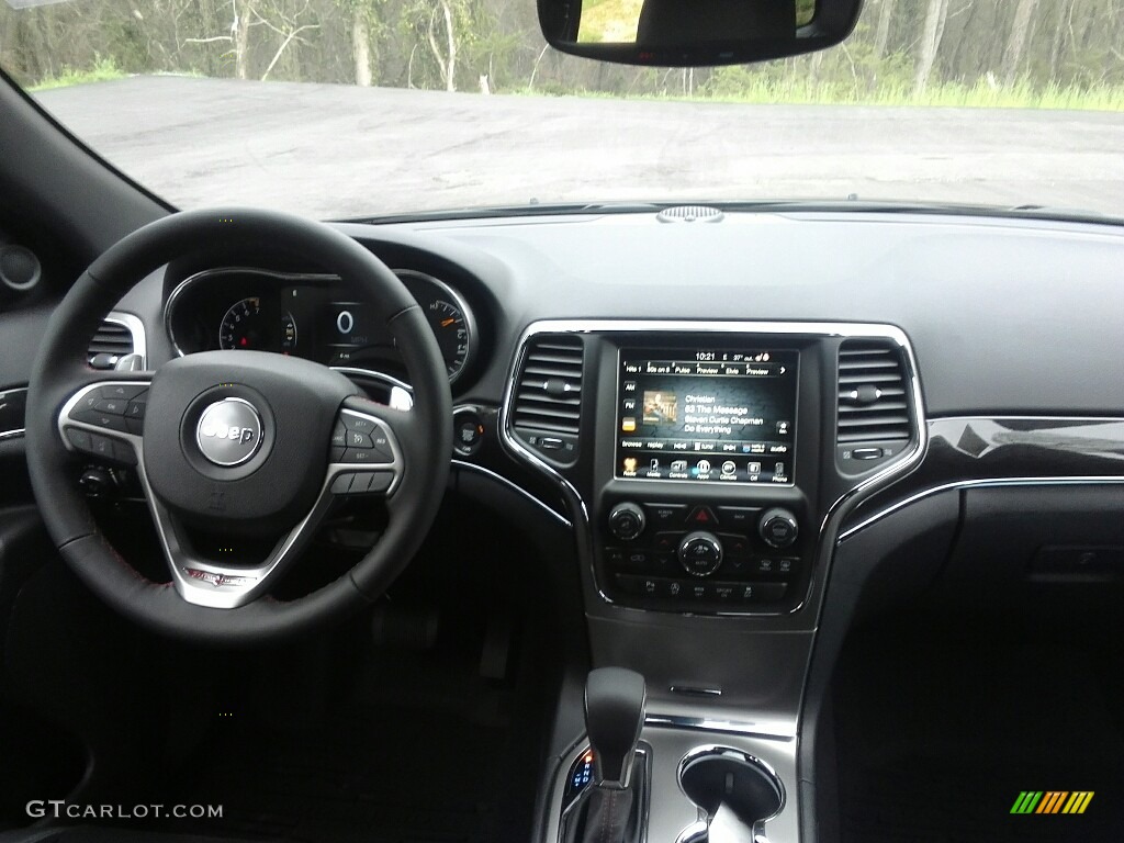 2017 Grand Cherokee Trailhawk 4x4 - Diamond Black Crystal Pearl / Black photo #26