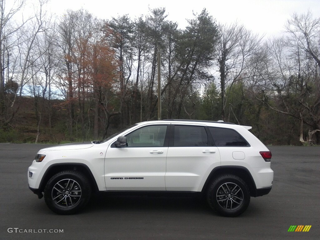 2017 Grand Cherokee Trailhawk 4x4 - Bright White / Black photo #1