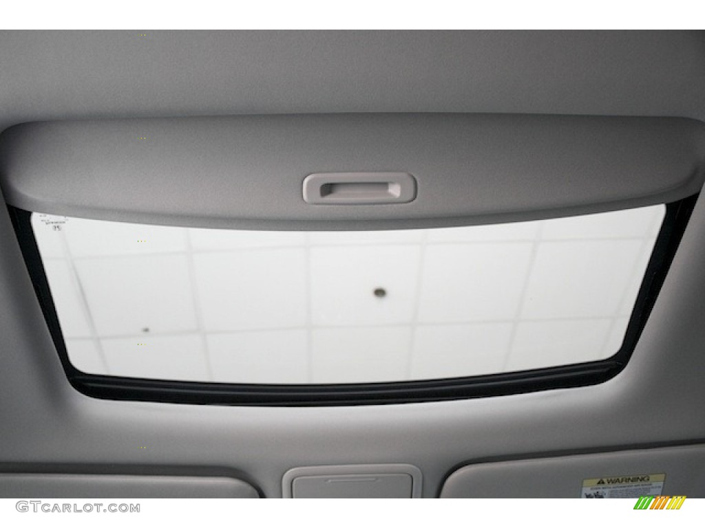 2017 Odyssey EX-L - White Diamond Pearl / Truffle photo #17