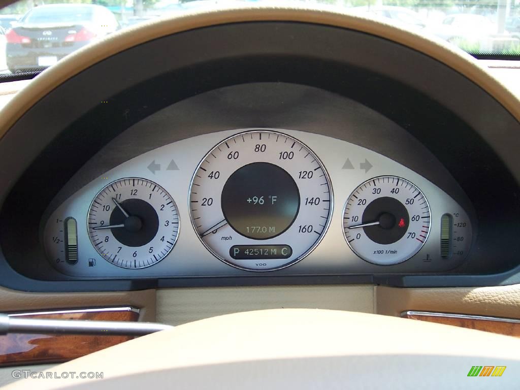 2008 E 350 Sedan - Barolo Red Metallic / Cashmere photo #22