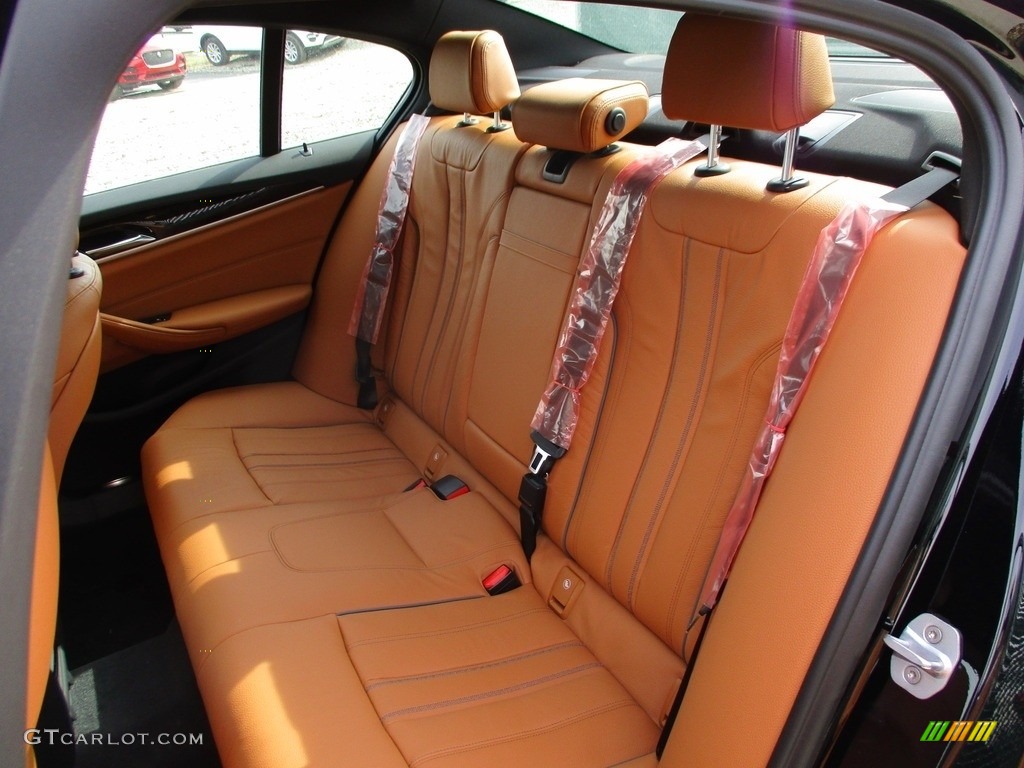 2017 BMW 5 Series 530i xDrive Sedan Rear Seat Photo #119232749