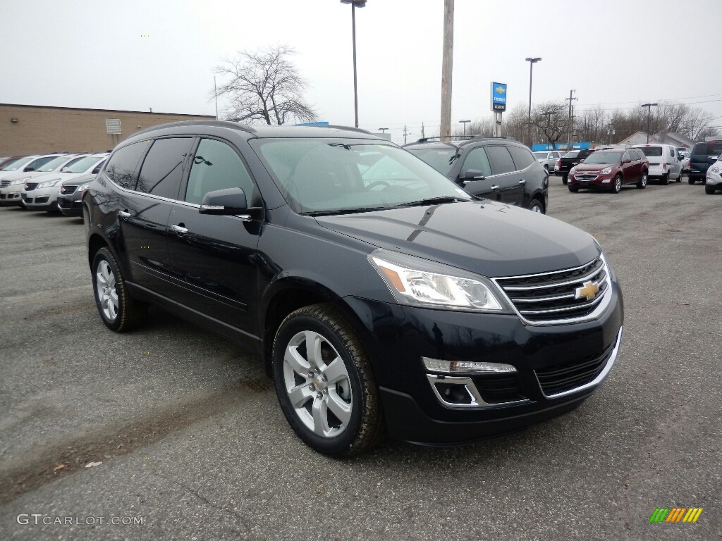 2017 Traverse LT - Blue Velvet Metallic / Ebony photo #4