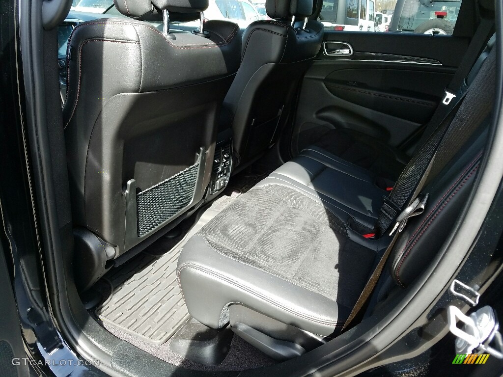 2017 Grand Cherokee Trailhawk 4x4 - Diamond Black Crystal Pearl / Black photo #8