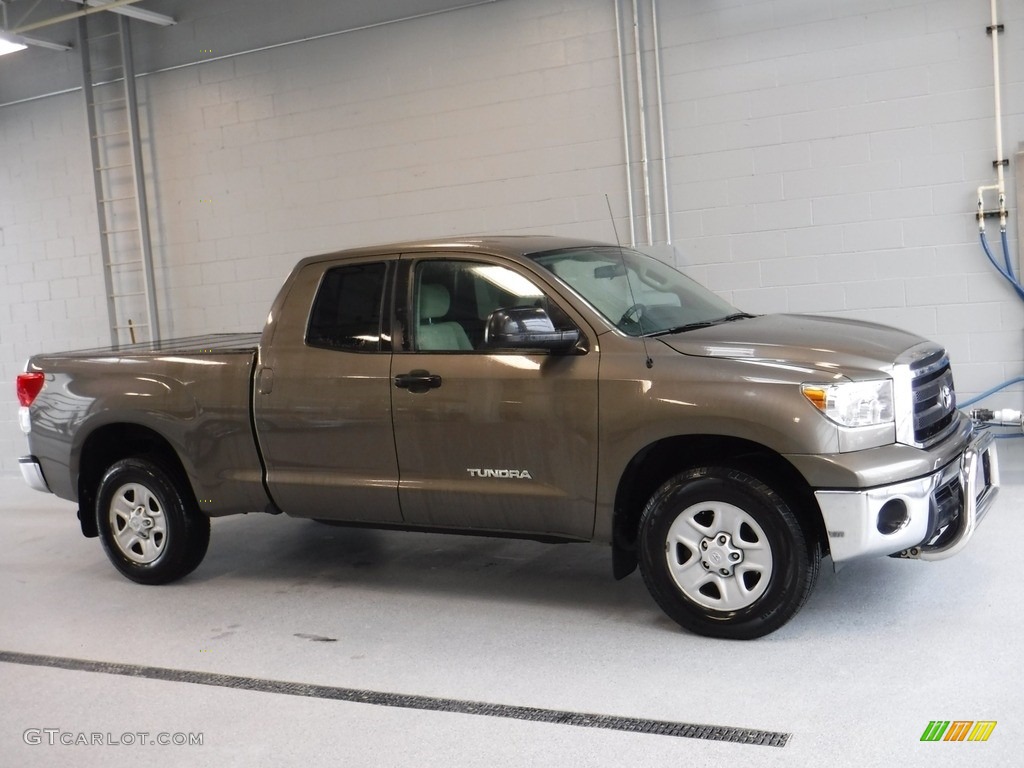 2013 Tundra Double Cab 4x4 - Pyrite Mica / Sand Beige photo #2