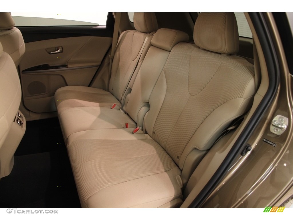 2011 Venza I4 - Golden Umber Mica / Ivory photo #17