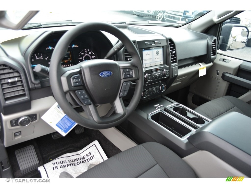 Black Interior 2017 Ford F150 XL SuperCab Photo #119248128