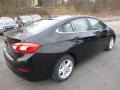 Mosaic Black Metallic - Cruze LT Photo No. 5