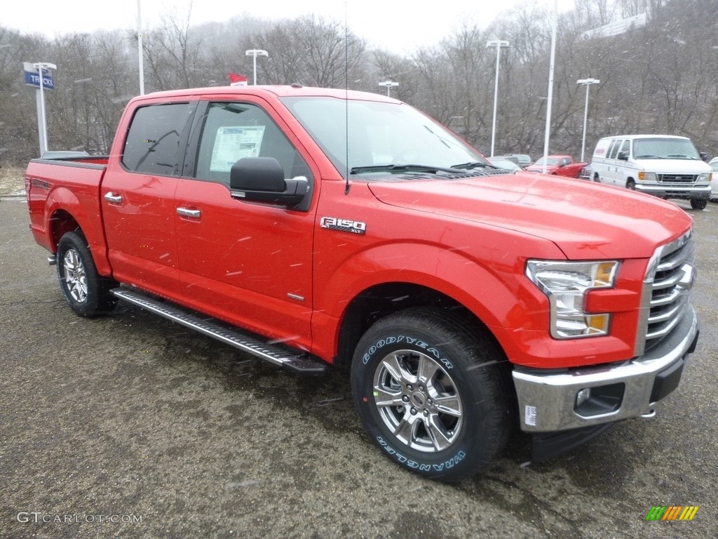 2017 F150 XLT SuperCrew 4x4 - Race Red / Earth Gray photo #8