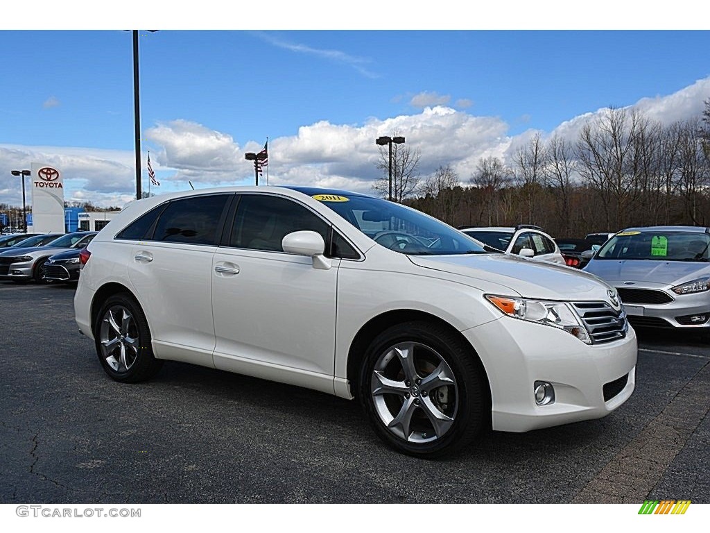 Blizzard Pearl White Toyota Venza