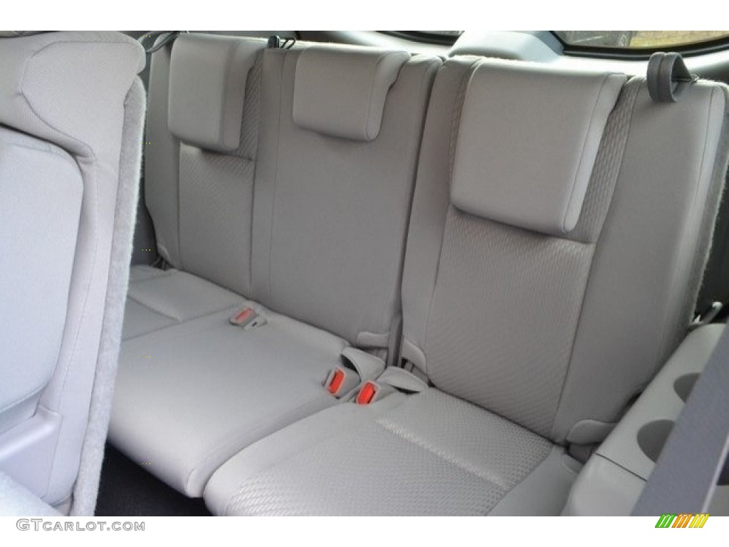 2017 Toyota Highlander Hybrid LE AWD Rear Seat Photos
