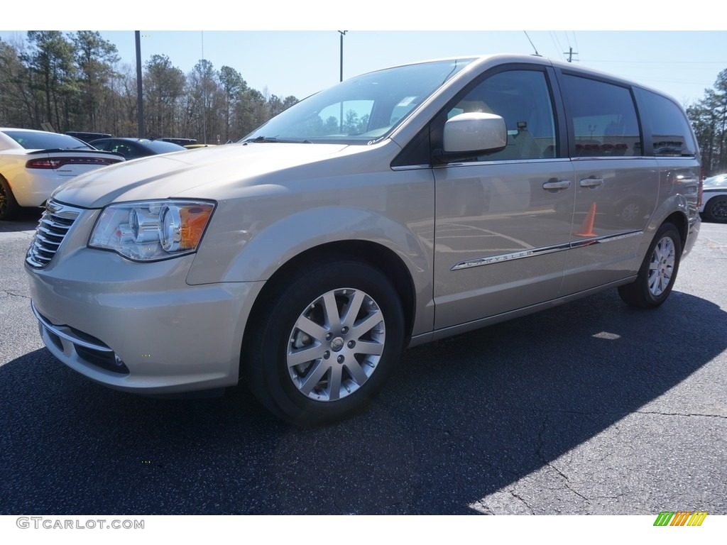 2016 Town & Country Touring - Cashmere/Sandstone Pearl / Dark Frost Beige/Medium Frost Beige photo #3