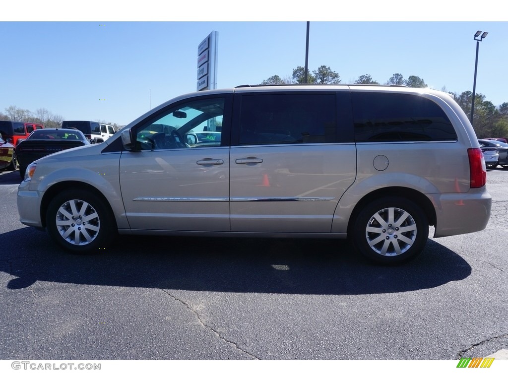 2016 Town & Country Touring - Cashmere/Sandstone Pearl / Dark Frost Beige/Medium Frost Beige photo #4