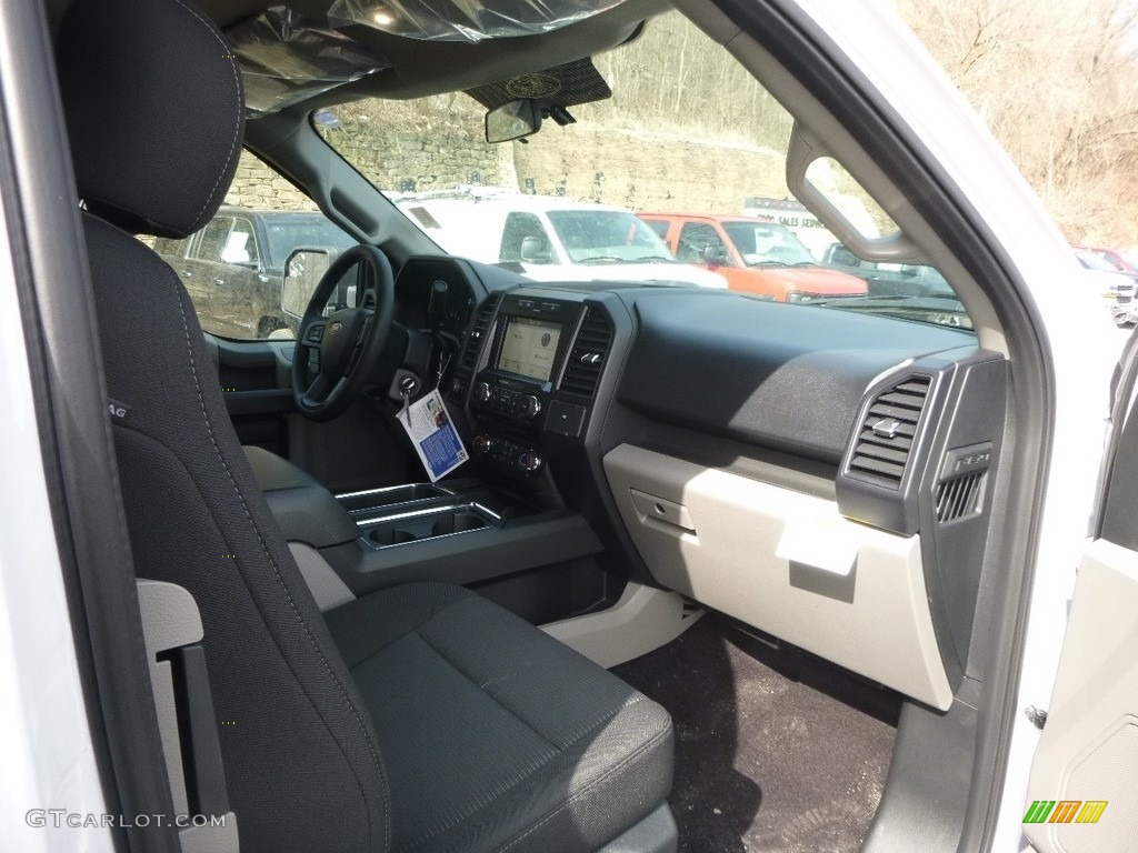 2017 F150 XL SuperCab 4x4 - Oxford White / Black photo #2