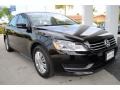 Black - Passat S Sedan Photo No. 2