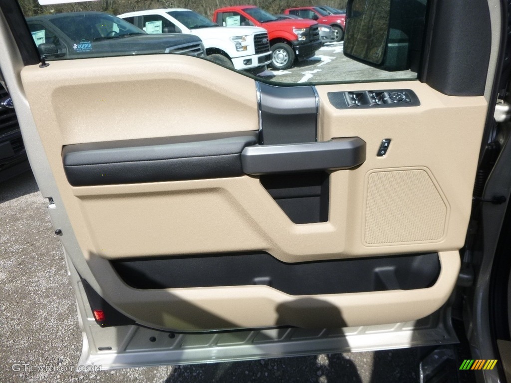 2017 F150 XLT SuperCab 4x4 - White Gold / Light Camel photo #13