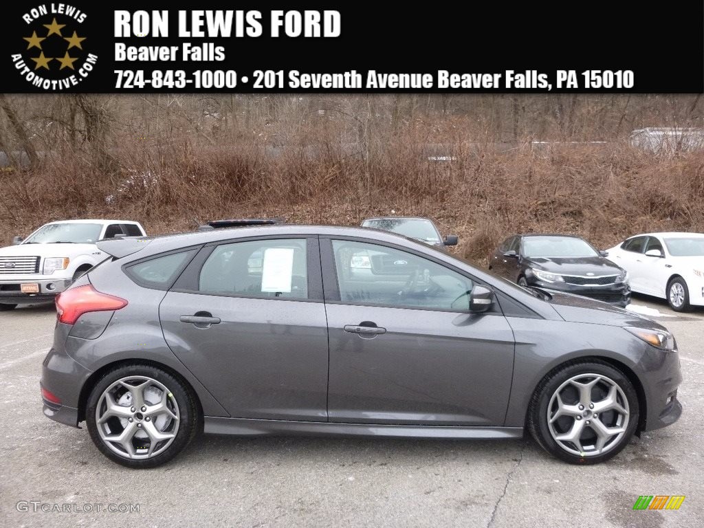 Magnetic Ford Focus