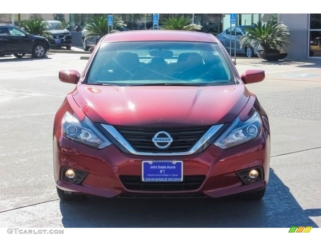 2016 Altima 2.5 SR - Cayenne Red / Charcoal photo #2