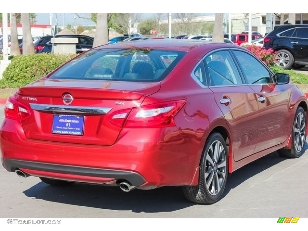 2016 Altima 2.5 SR - Cayenne Red / Charcoal photo #7
