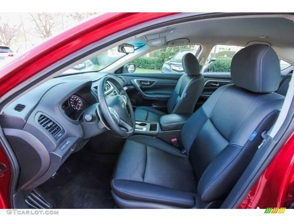 2016 Altima 2.5 SR - Cayenne Red / Charcoal photo #17