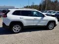 Bright White - Cherokee Latitude Photo No. 5
