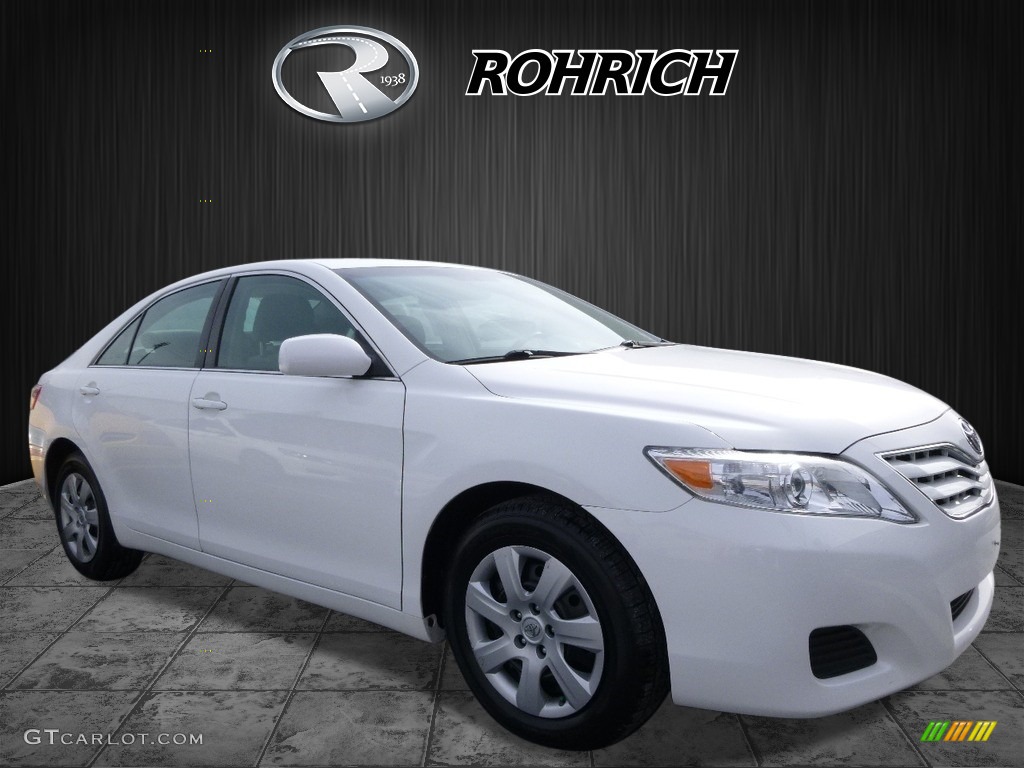 Super White Toyota Camry