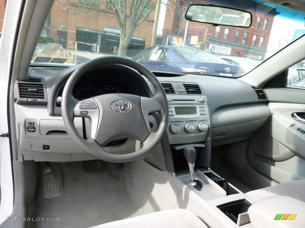 2010 Camry LE - Super White / Ash Gray photo #7