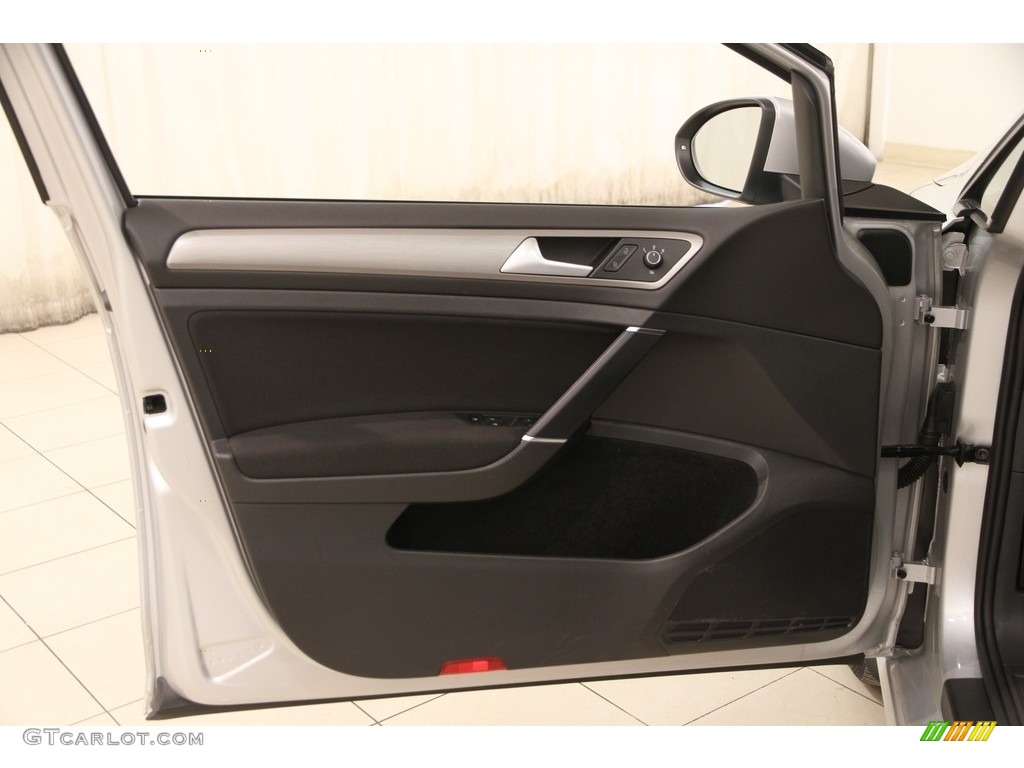 2016 Volkswagen Golf SportWagen 1.8T S Door Panel Photos