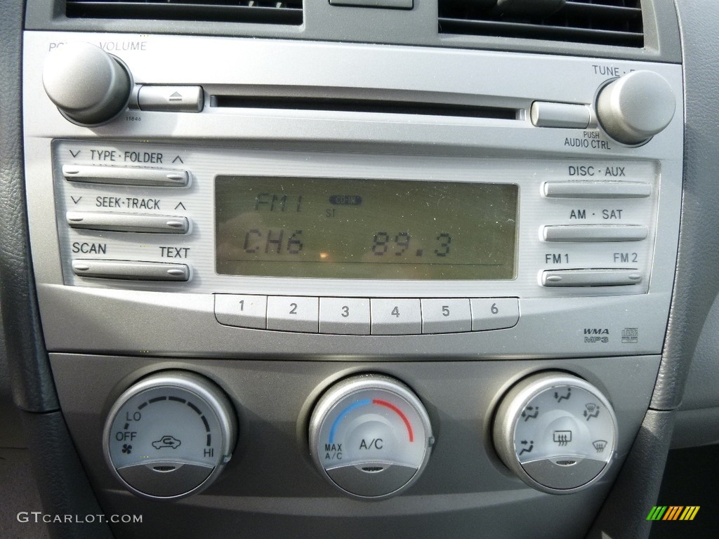 2010 Camry LE - Super White / Ash Gray photo #24