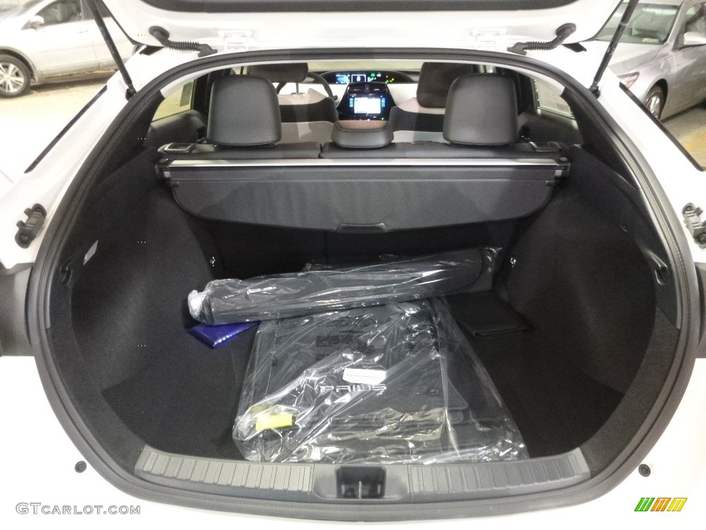 2017 Prius Prius Four Touring - Blizzard White Pearl / Moonstone Gray photo #6
