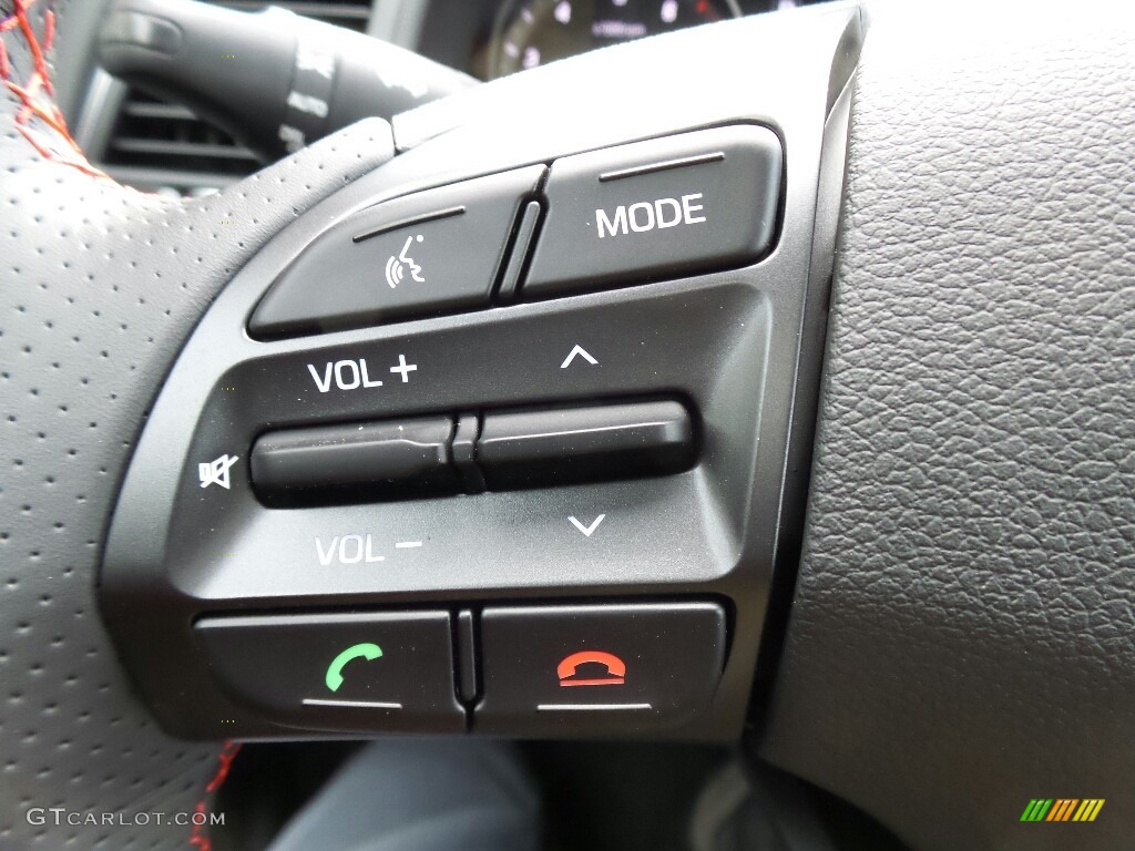2017 Hyundai Elantra Sport Controls Photo #119302738